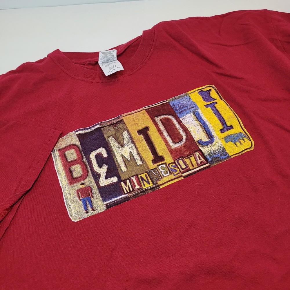 Gildan Bemidji Minnesota T-Shirt Mens 2XL Red Excellent Graphic Short Sleeve Tee